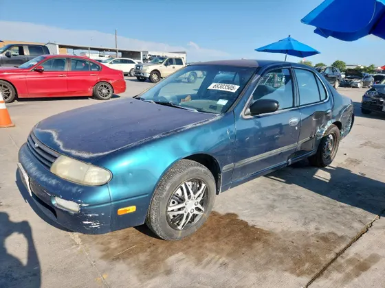 1997 Nissan Altima XE