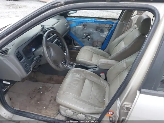 2000 INFINITI G20 Luxury