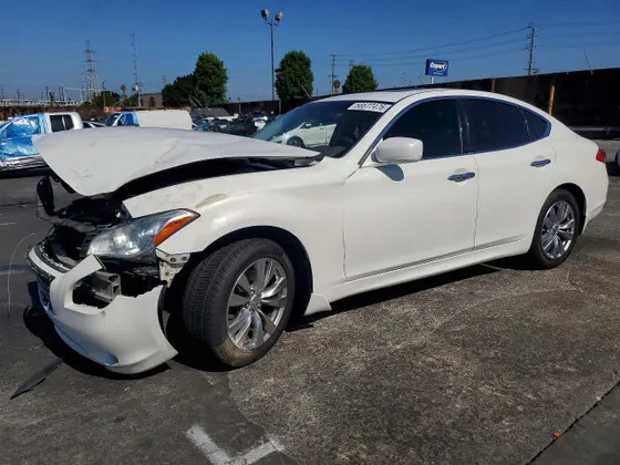2012 INFINITI M37