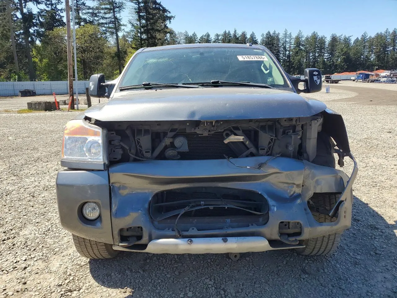 2015 Nissan Titan SL