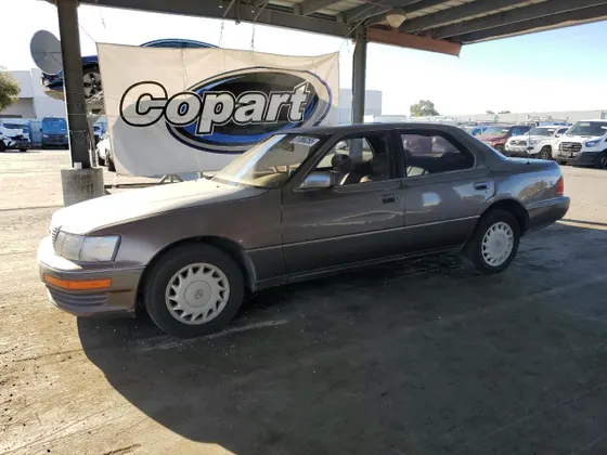 1991 Lexus LS 400