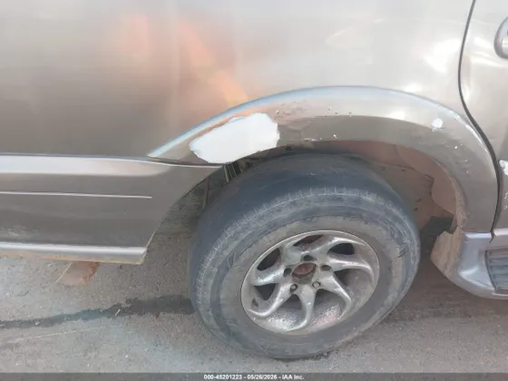 2002 Lincoln Navigator