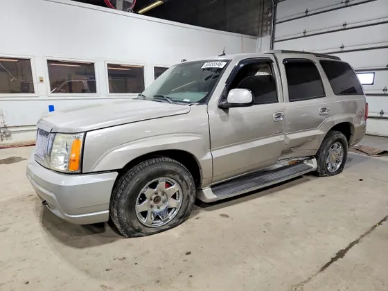 2004 Cadillac Escalade