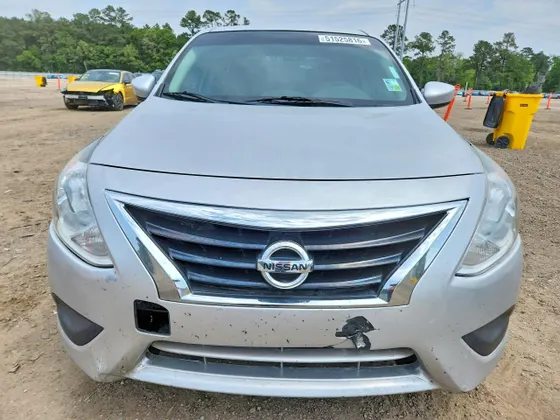 2019 Nissan Versa Sedan S
