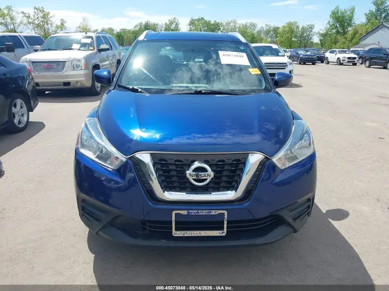 2019 Nissan Kicks SR