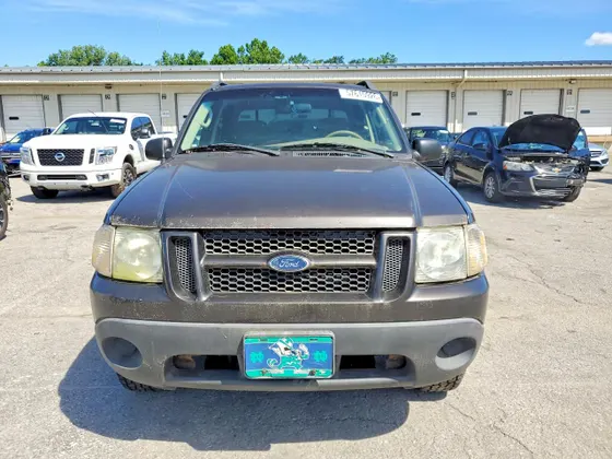 2005 Ford Explorer Sport Trac XLS