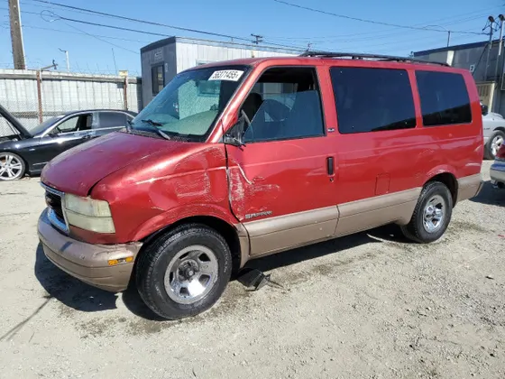 2002 GMC Safari Passenger XT
