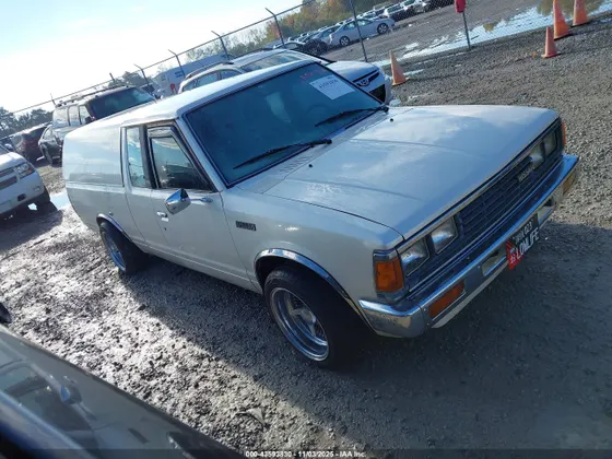 1985 Nissan 720 KING CAB