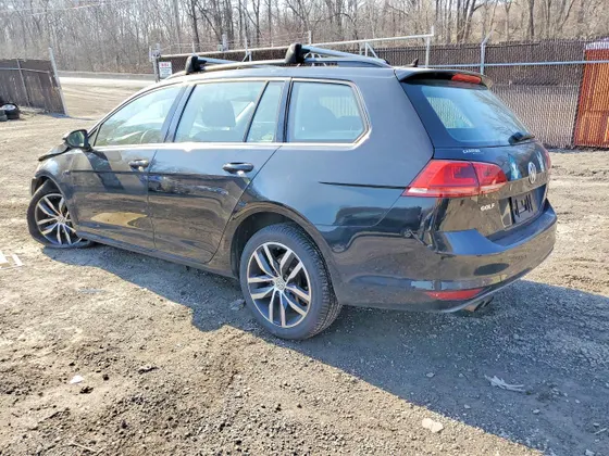 2016 Volkswagen Golf SportWagen TSI S