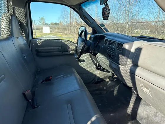 2004 Ford F-550 SUPER DUTY