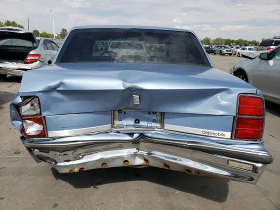 1989 Oldsmobile Delta 88 ROYALE