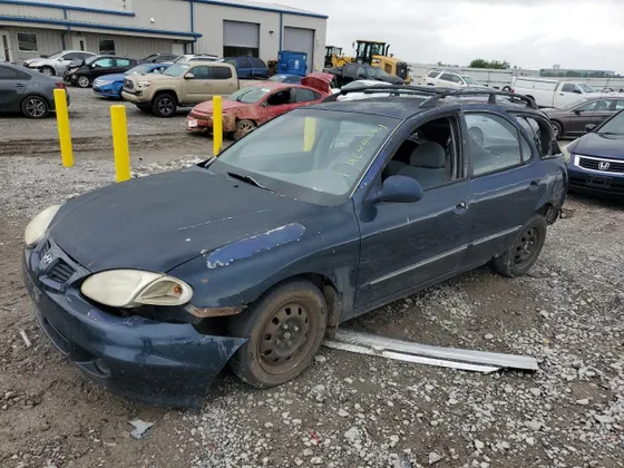 2000 Hyundai Elantra GLS