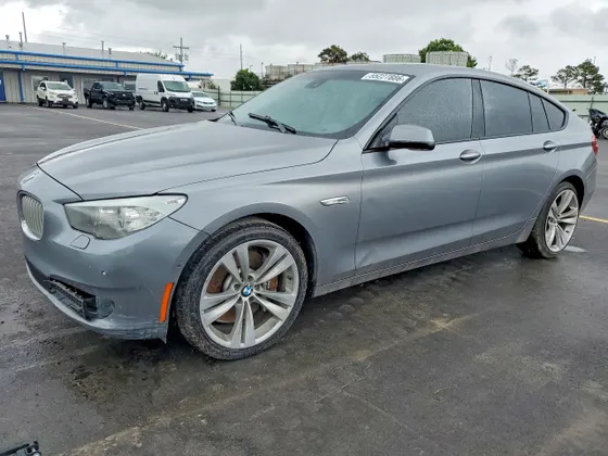 2011 BMW 5 Series Gran Turismo 550i