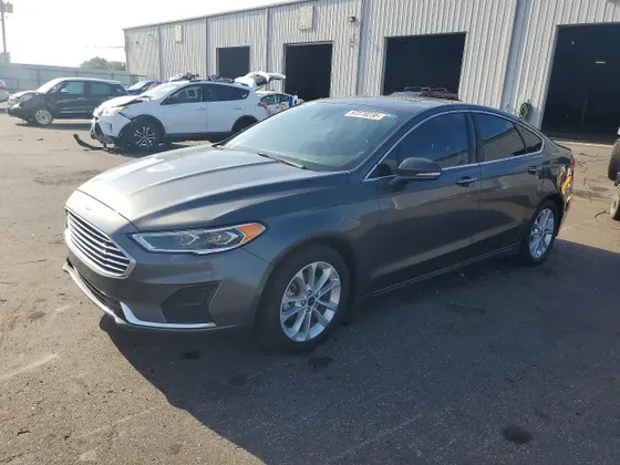 2019 Ford Fusion Hybrid SEL