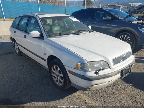 2000 Volvo V40 A/AS