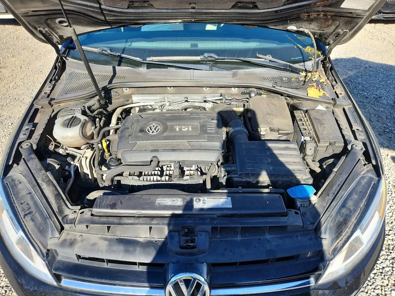 2017 Volkswagen Golf SportWagen S