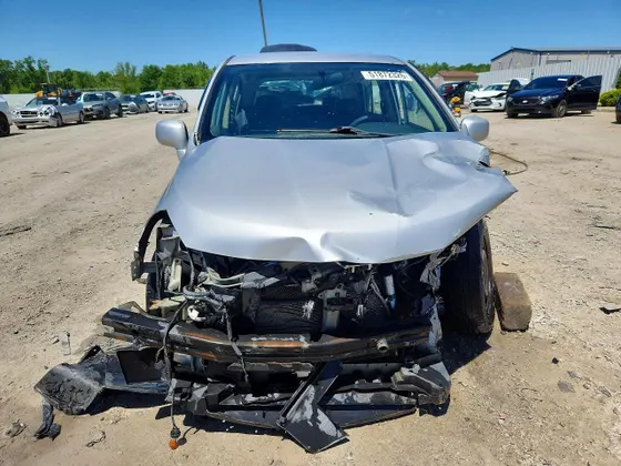2008 Nissan Versa 1.8 SL