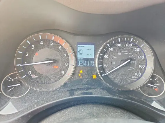 2011 INFINITI M56