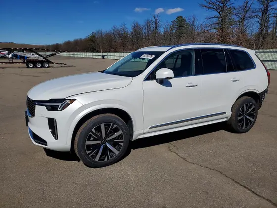 2026 Volvo XC90 Core