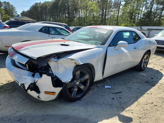 2014 Dodge Challenger SXT