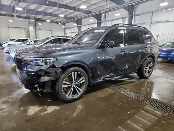 2022 BMW X7 M50i
