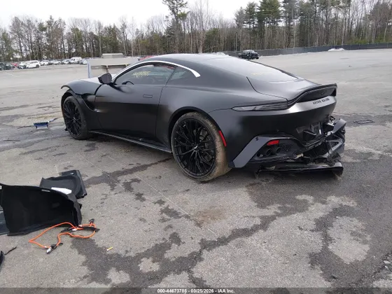 2022 Aston Martin Vantage /F1 EDITION
