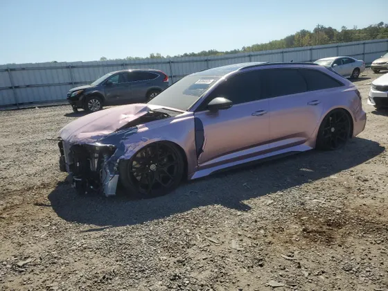 2025 Audi RS 6 Avant performance