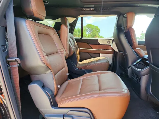 2023 Lincoln Navigator L Reserve