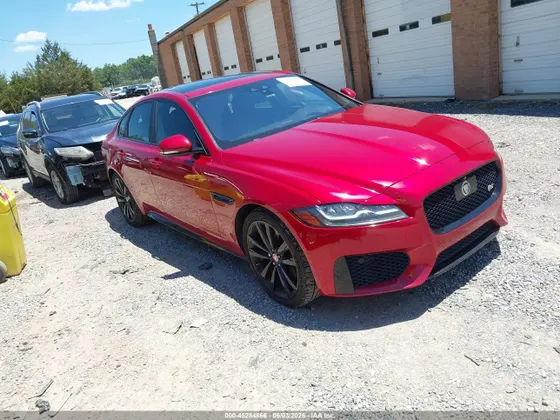 2016 Jaguar XF S