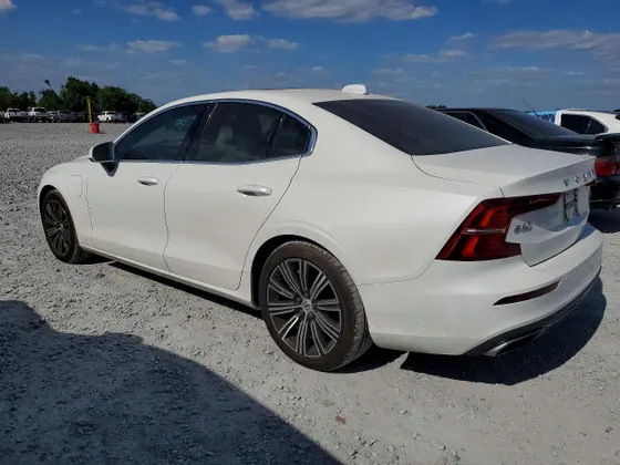 2022 Volvo S60 Recharge Plug-In Hybrid Inscription