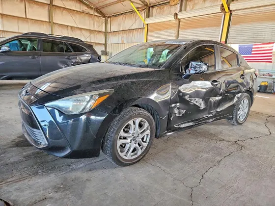 2017 Toyota Yaris iA