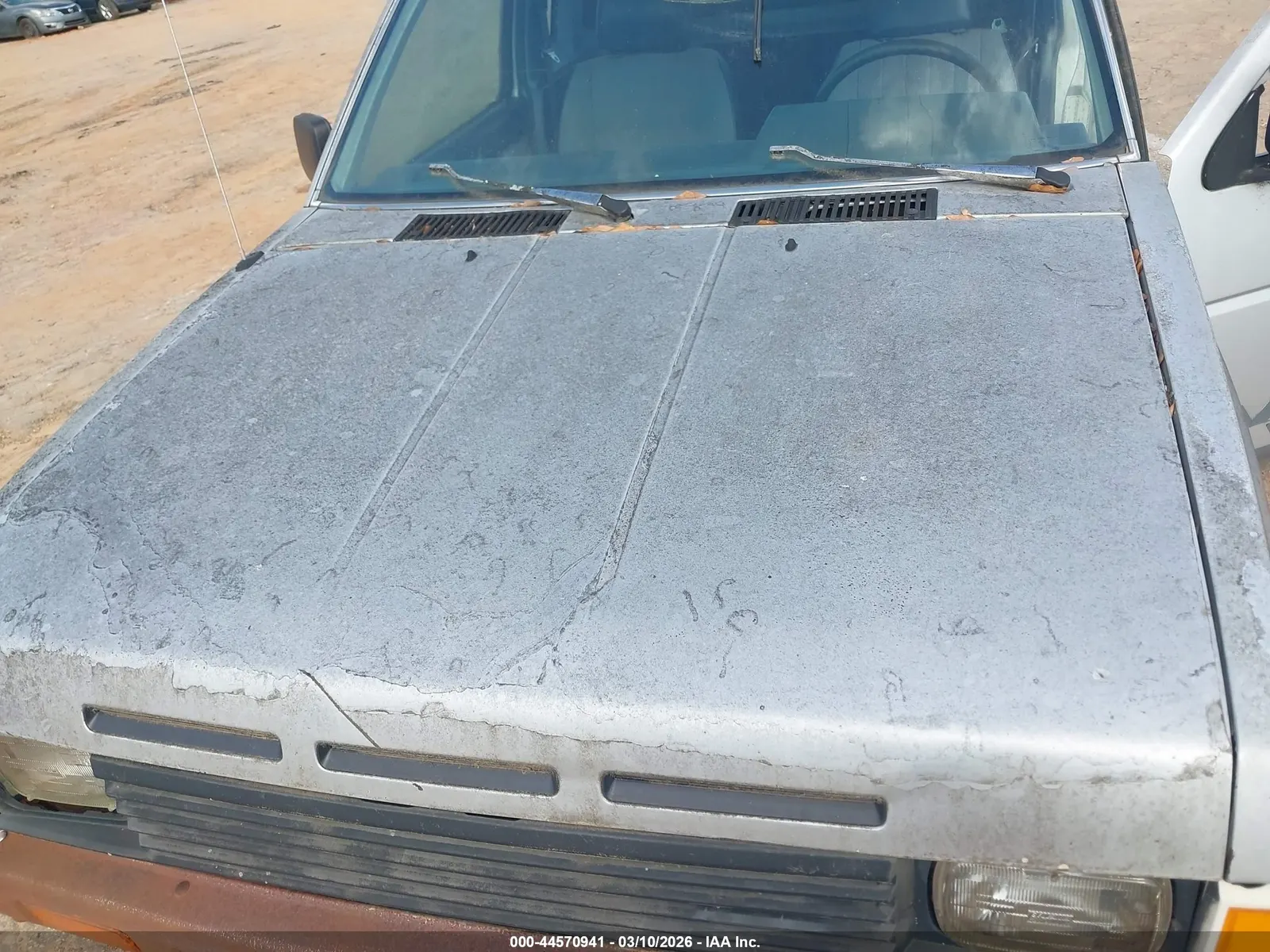 1987 Nissan Hardbody King Cab 2WD KING CAB