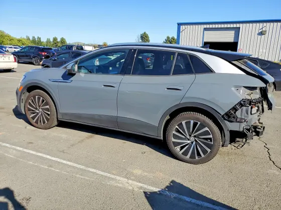 2023 Volkswagen ID.4 Pro S Plus