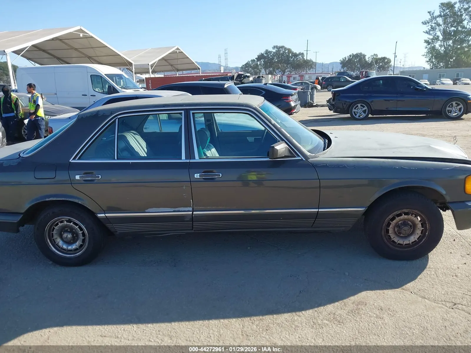 1984 Mercedes-Benz 300 Series 300SD