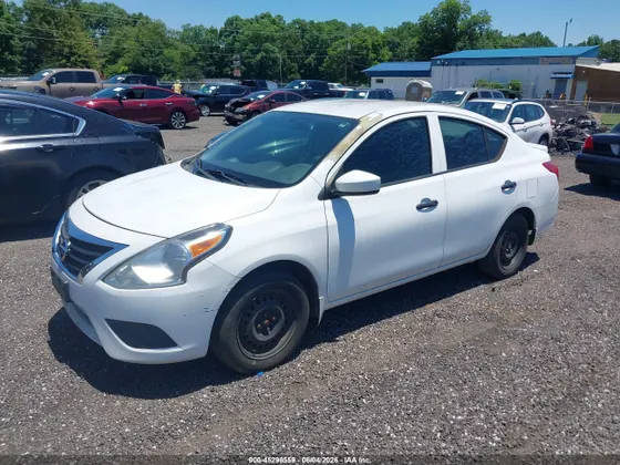 2017 Nissan Versa Sedan S Plus