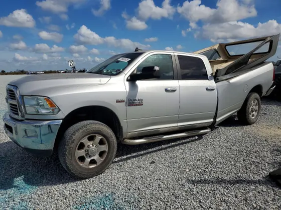 2016 Ram 3500 SLT