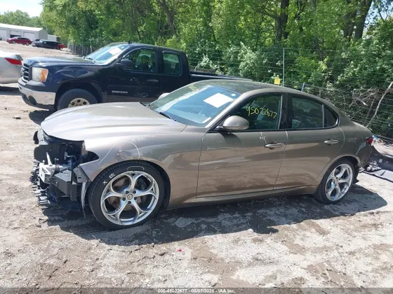 2019 Alfa Romeo Giulia Ti Sport