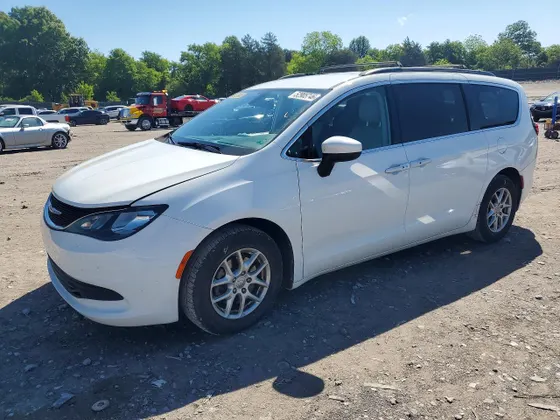 2020 Chrysler Voyager LXI