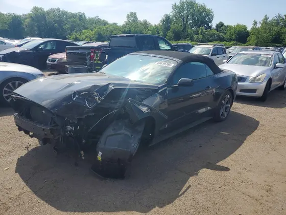 2017 Ford Mustang V6