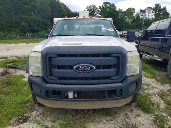 2012 Ford Super Duty F-450 DRW XL