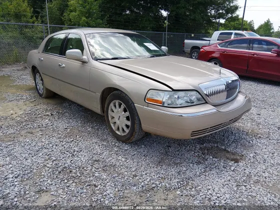 2009 Lincoln Town Car Signature Limited