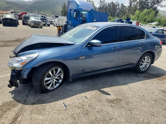 2009 INFINITI G37 Sedan Journey