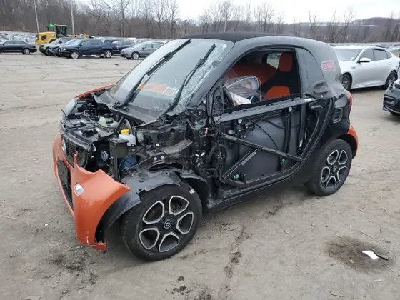 2019 smart EQ fortwo pure