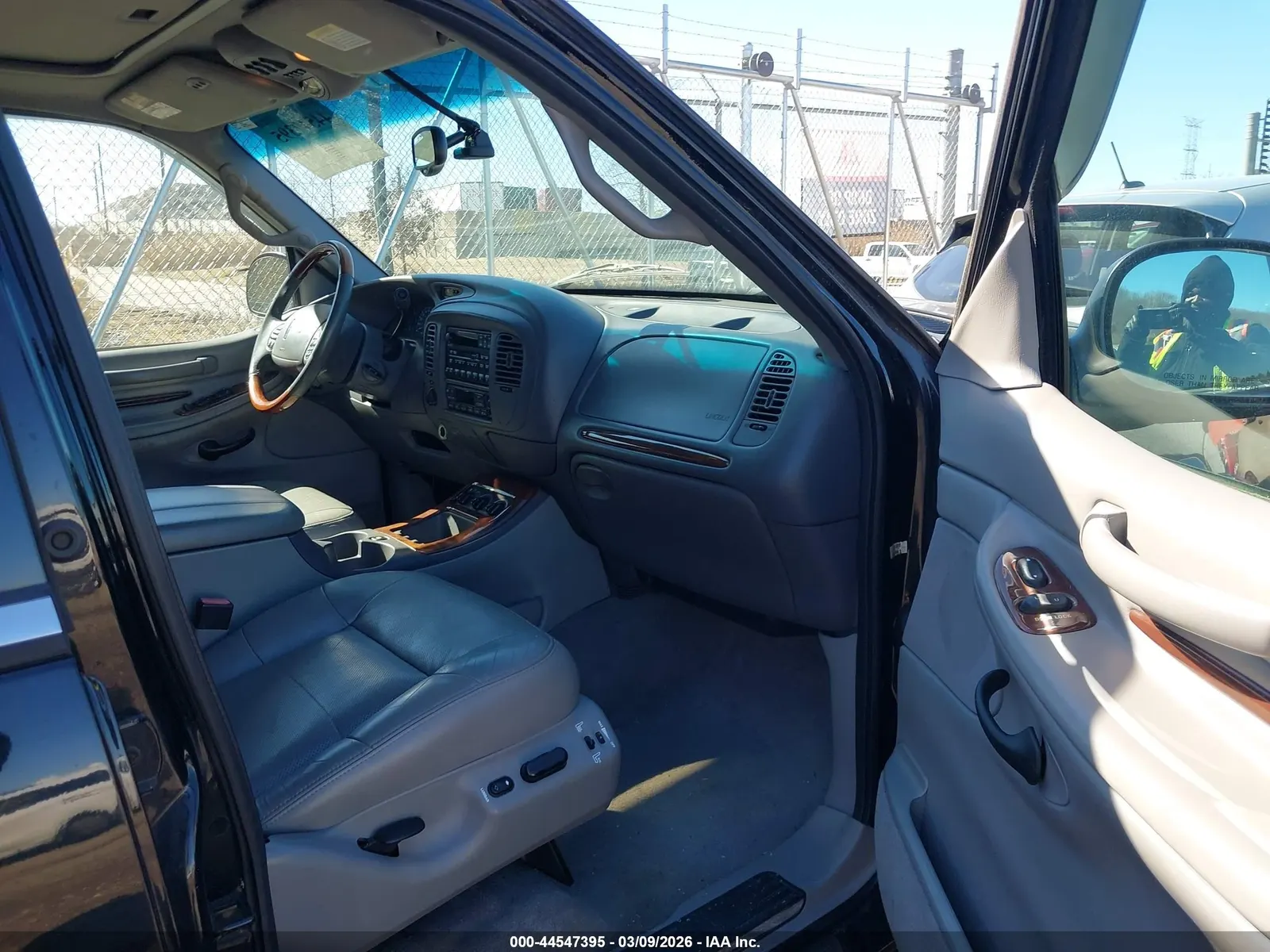 2002 Lincoln Navigator
