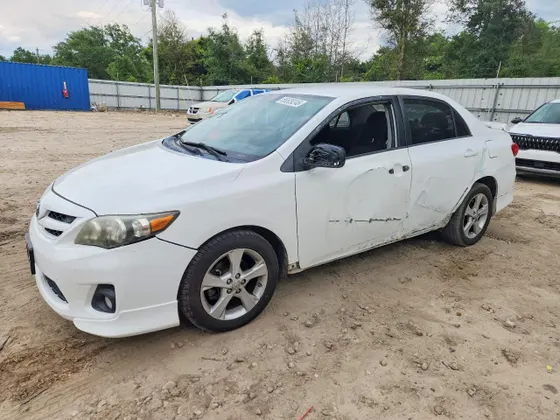 2011 Toyota Corolla LE
