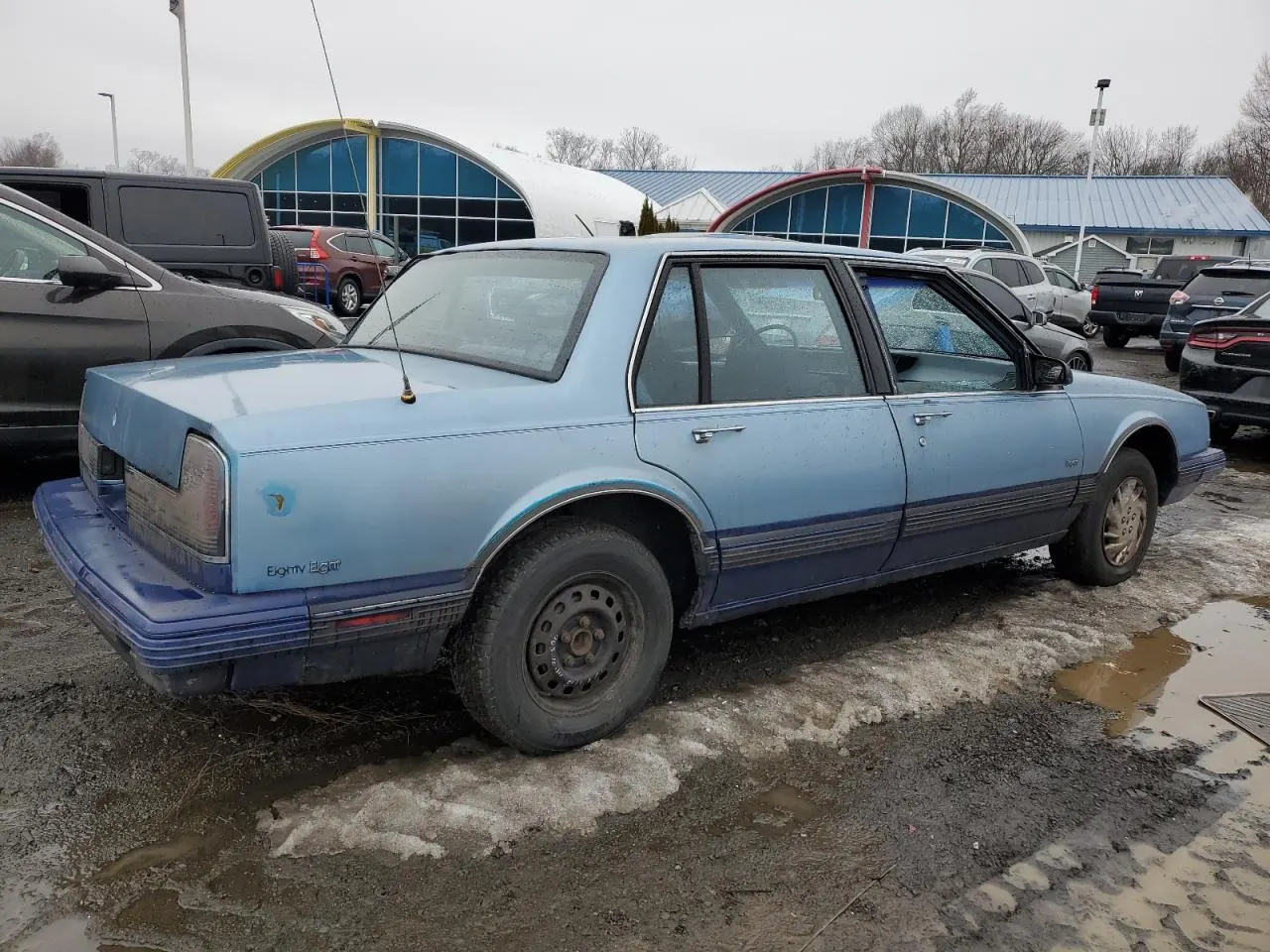 1991 Oldsmobile Delta 88 ROYALE