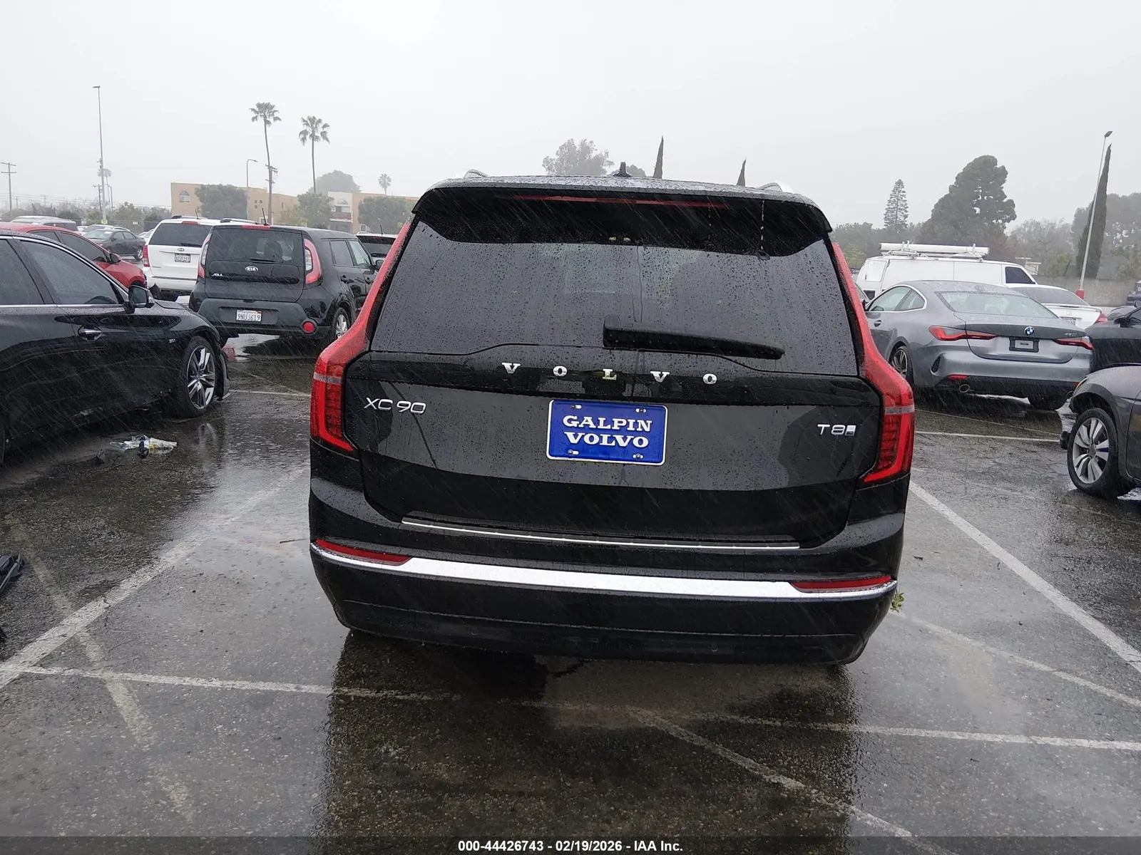 2025 Volvo XC90 Plug-In Hybrid Plus