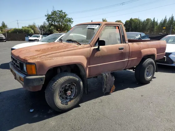 1984 Toyota Pickup & Landcruiser RN60