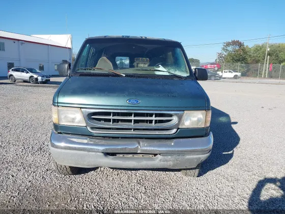 1997 Ford Club Wagon XL
