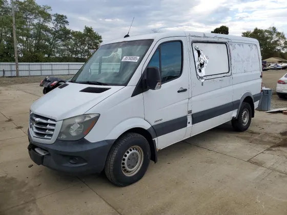 2015 Freightliner SPRINTER 2500